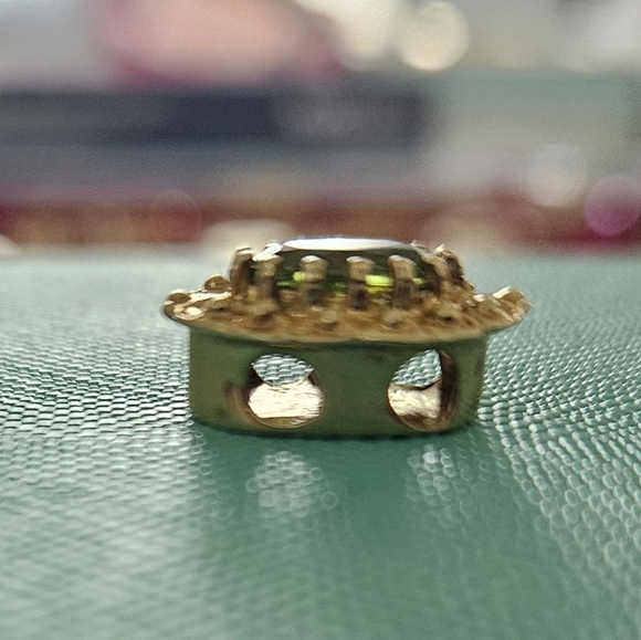 Bright Oval Peridot 14k Solid YG Slide Bracelet Charm / Pendant - Picture 4 of 5